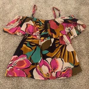 Billabong off the shoulder short sleeve